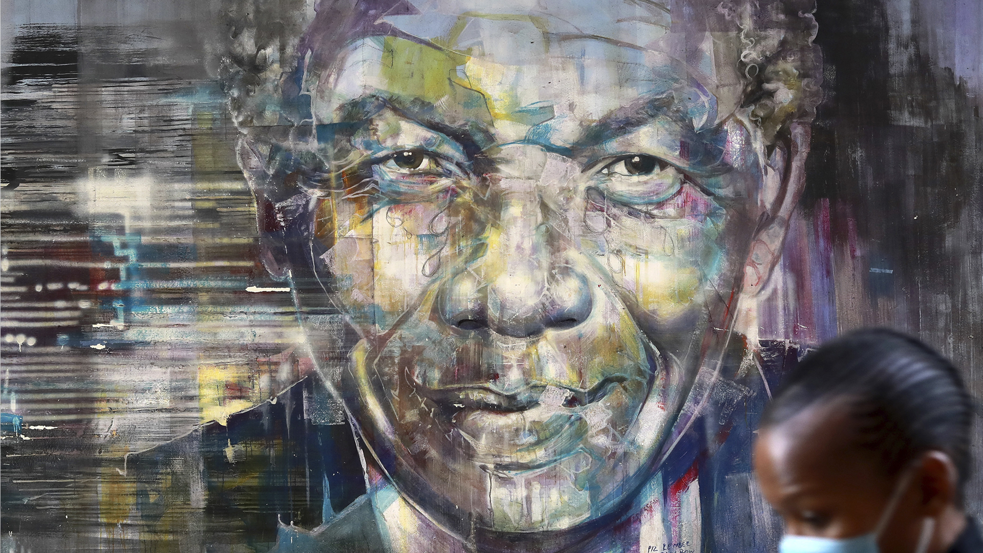 La Cap, Afrique du Sud : un mur peint à l'image de Nelson Mandela.