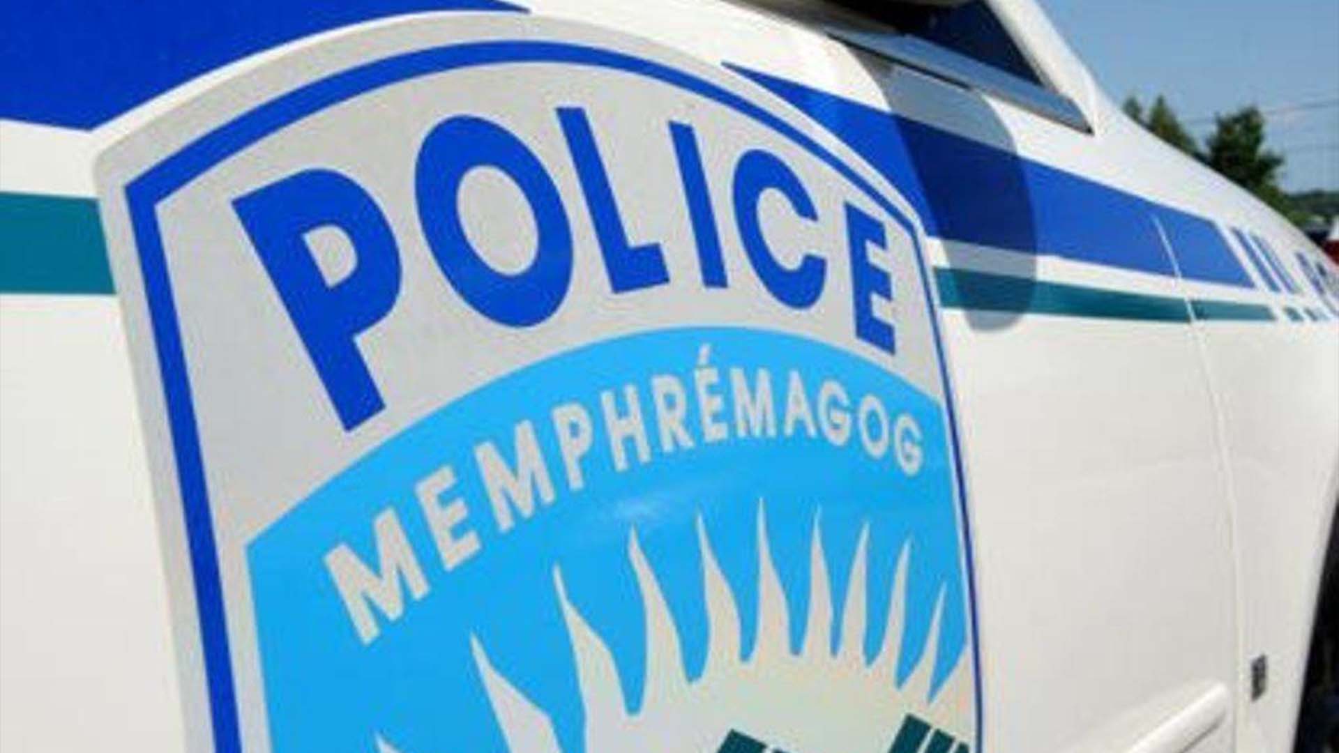 Les policiers de la Régie de police de Memphrémagog ont intercepté, dans la nuit de mardi à mercredi, un conducteur à plus de 115 km/h dans une zone de 50 km/h à Magog.