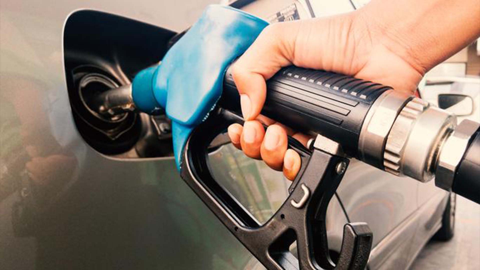 L'essence est offerte à 1.74$ ou 1,79$ le litre à Québec.