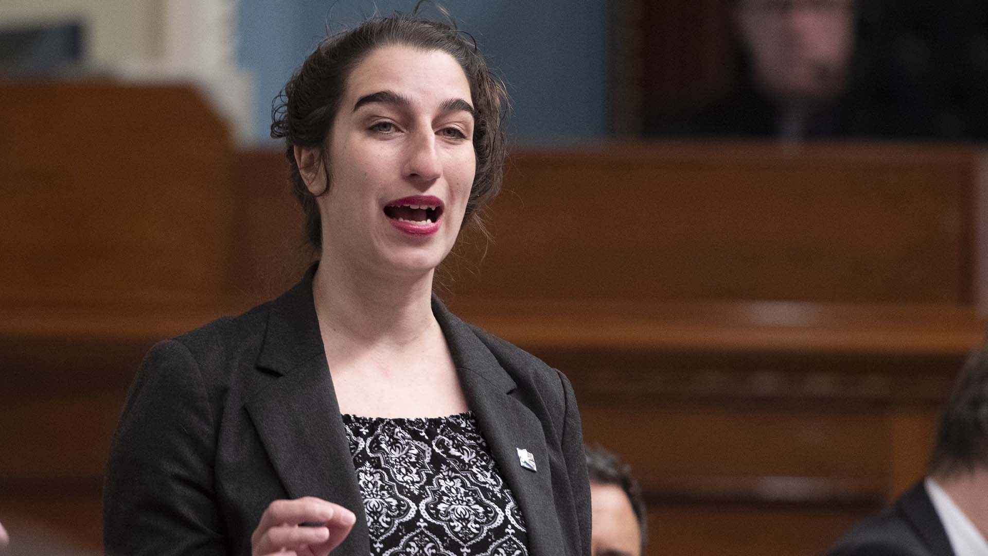 Émilie Lessard-Therrien, députée de Québec solidaire, lors de la période des questions, le mercredi 3 avril 2019 à l'Assemblée législative de Québec.