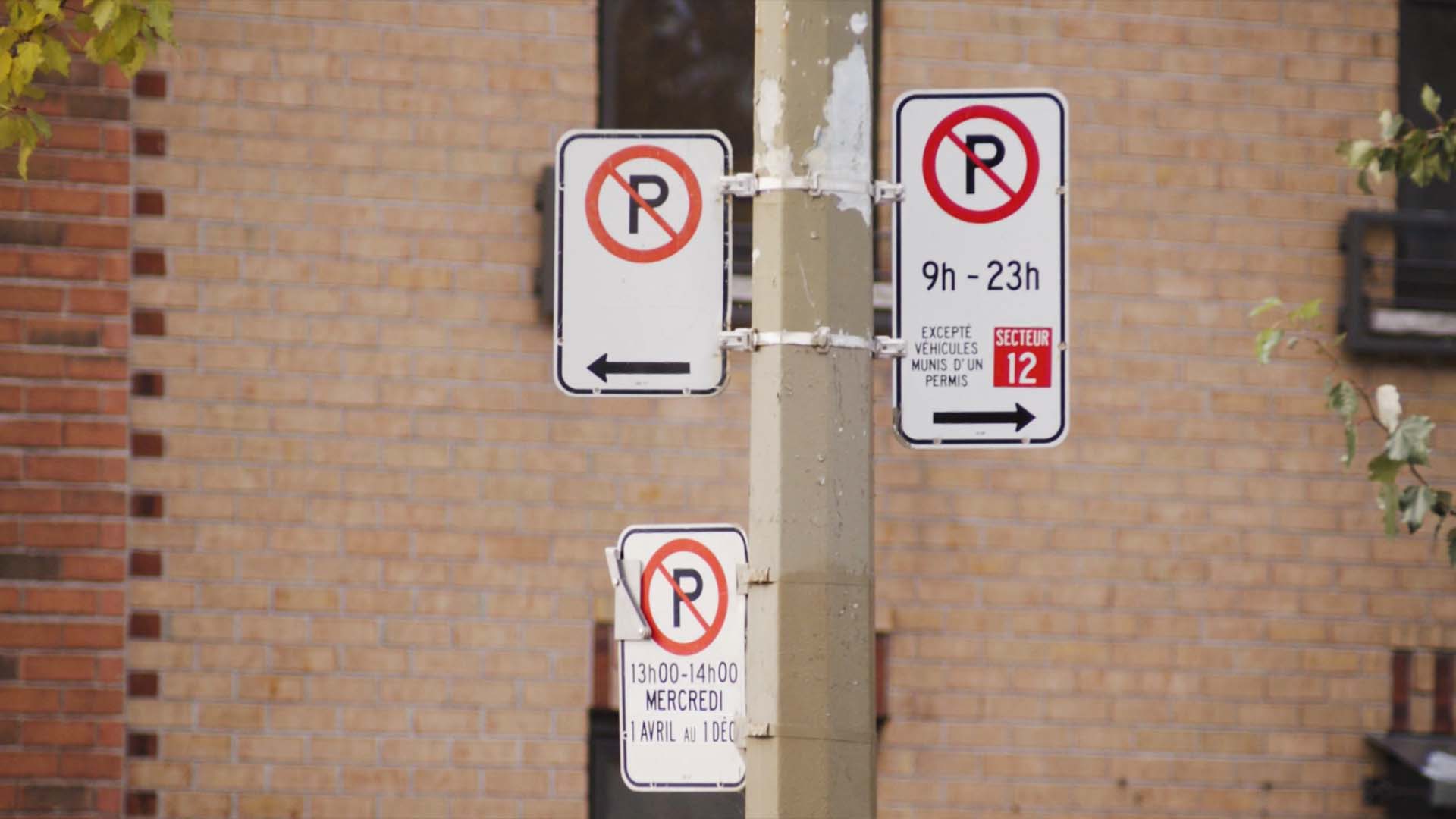 Les interdictions de stationner en alternance sont en vigueur du 1er avril au 1er décembre, à Montréal.