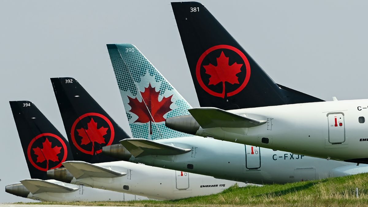 Air Canada et Porter Airlines, ainsi que 16 autres entités, dont l'Association du transport aérien international, soutiennent que les paiements exigés violent les normes internationales et devraient être invalidés.