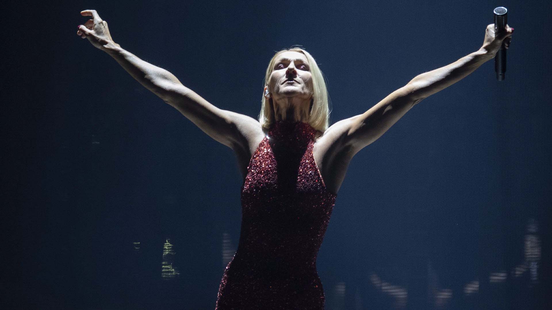 La chanteuse Céline Dion se produit lors de son premier spectacle de la tournée mondiale intitulé Courage au Centre Vidéotron, le mercredi 18 septembre 2019, à Québec.