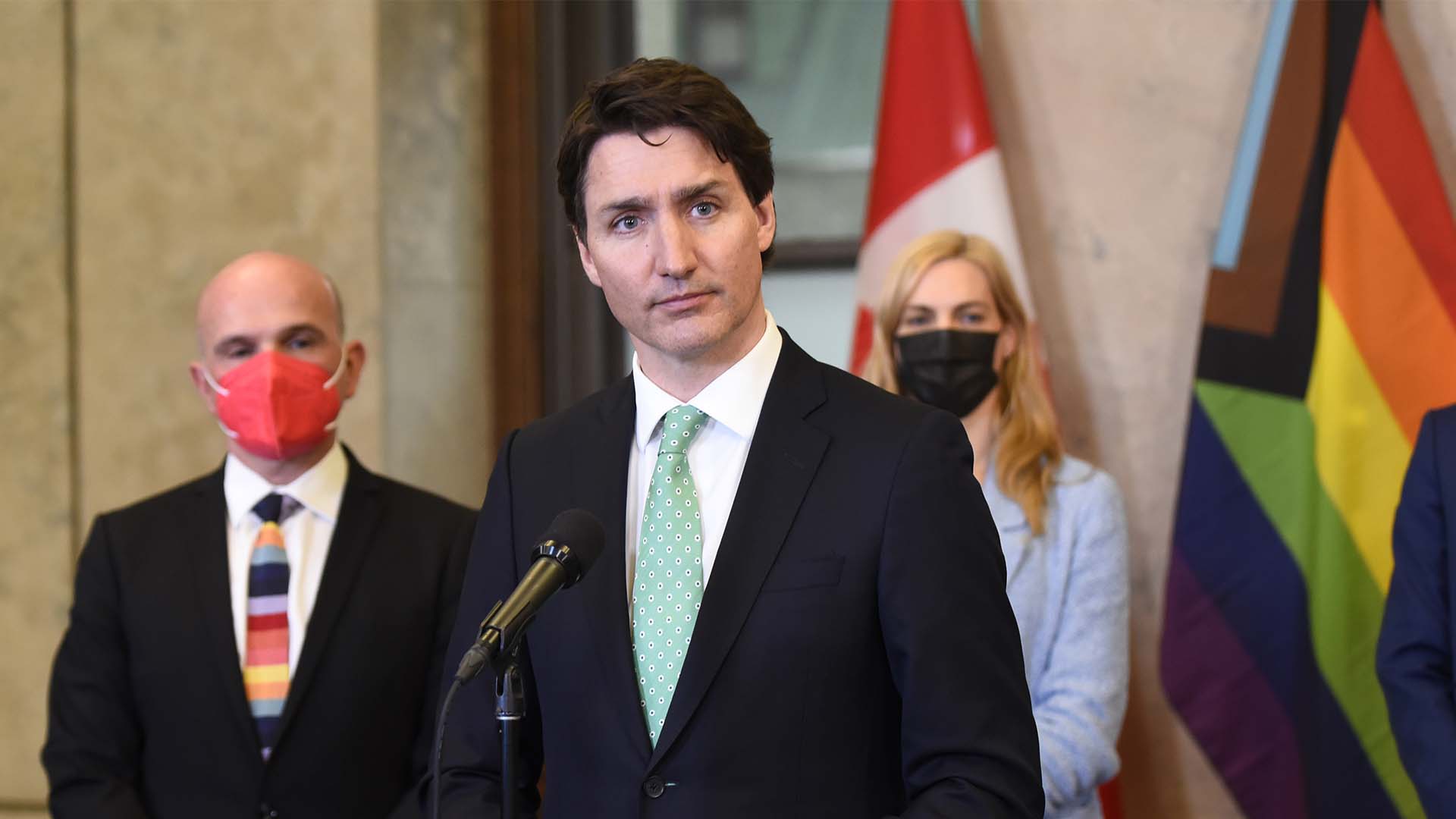 Le Canada va «continuer d'essayer de garder les lignes de dialogue, de communications, ouvertes avec les Russes et même avec l'État russe».
