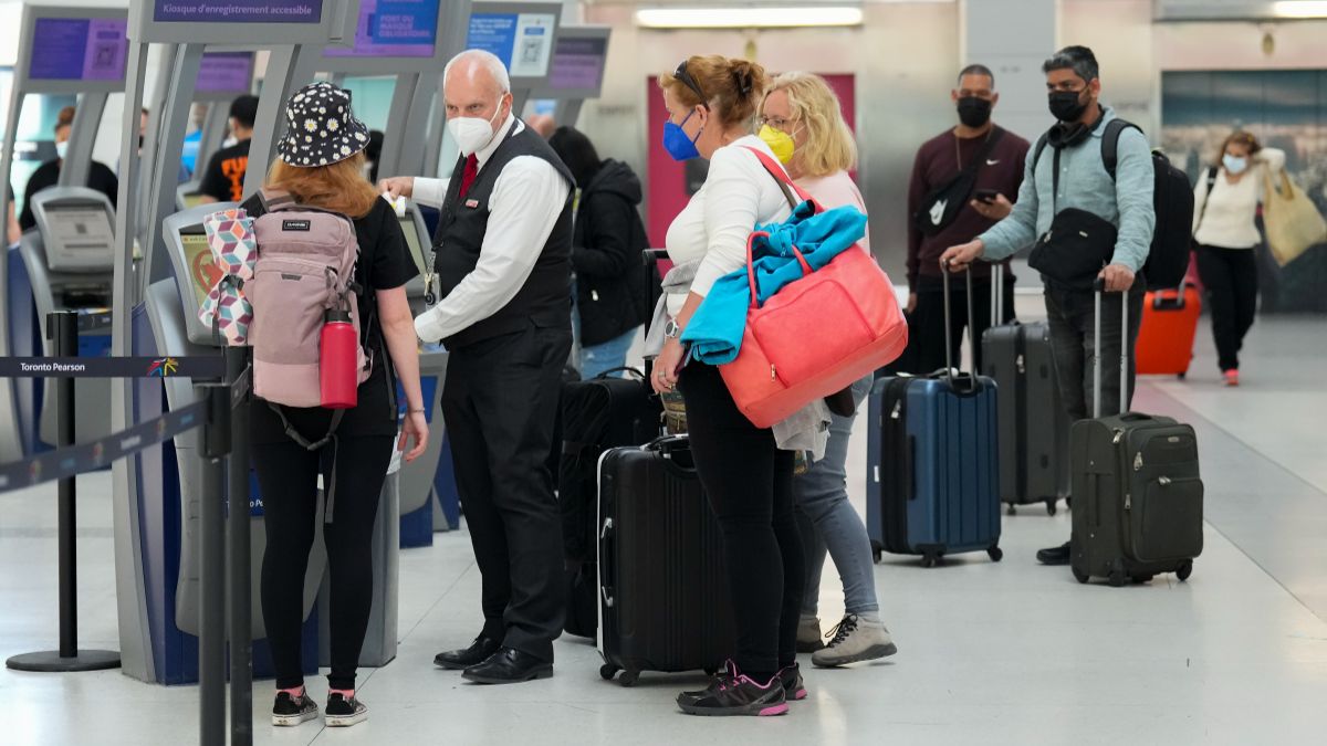 Le nombre de vols internationaux retardés sur le tarmac à leur arrivée à l'aéroport international Pearson de Toronto a été multiplié par 275 en avril par rapport au même mois en 2019.