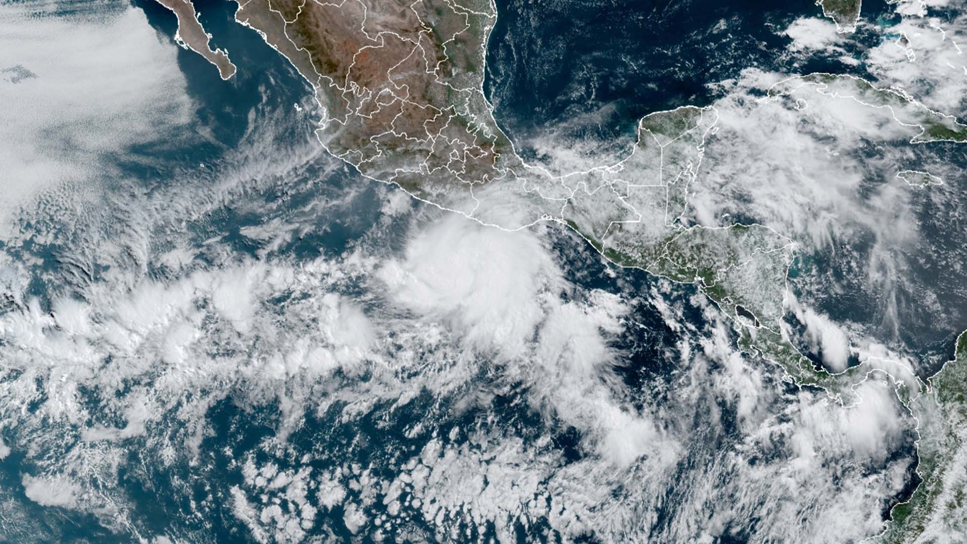 Le premier ouragan de la saison s'est formé au large de la côte sud du Mexique, dans l'océan Pacifique.