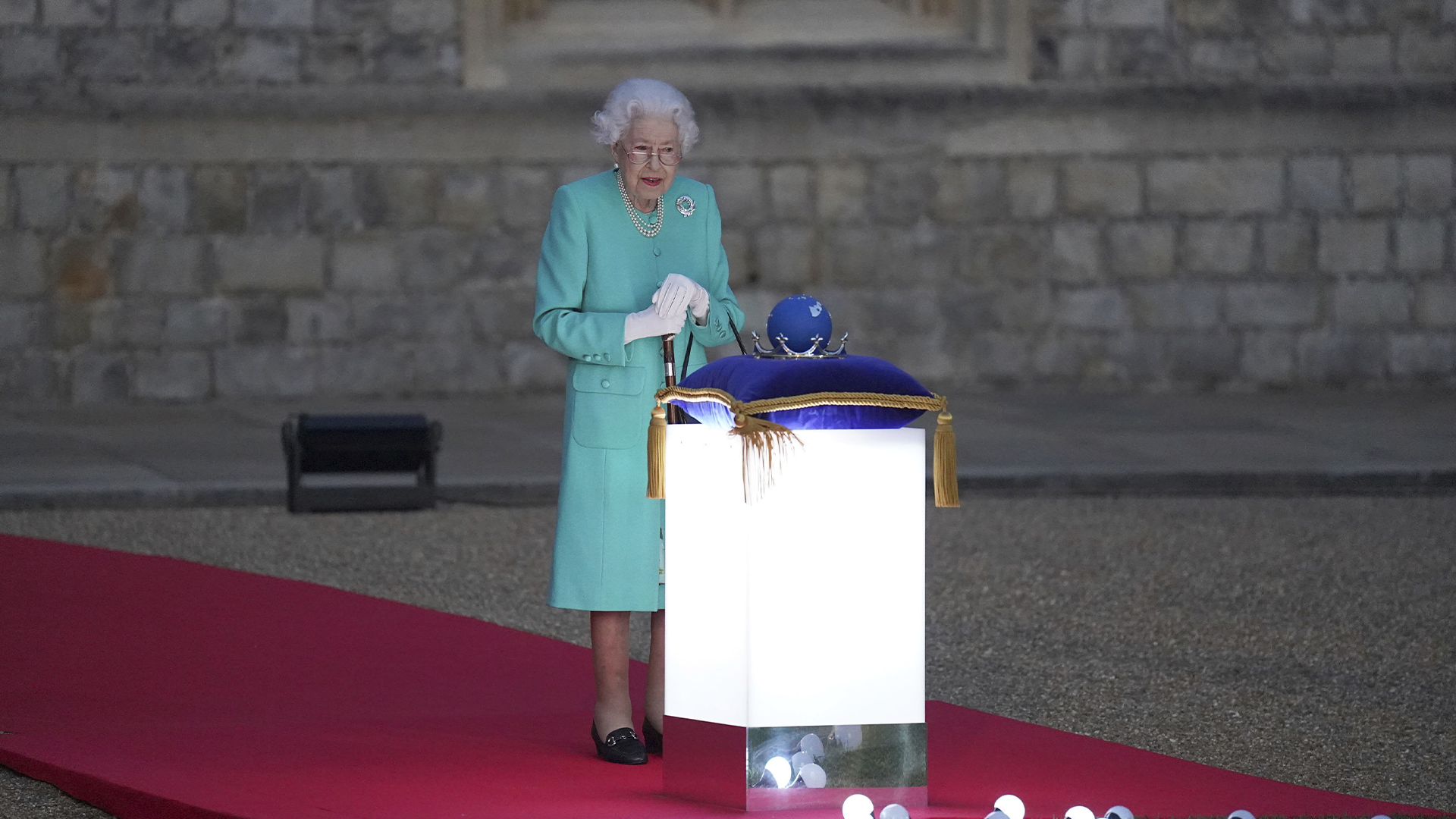 La reine Elizabeth II participant à des festivités entourant son jubilé, le 2 juin 2022.