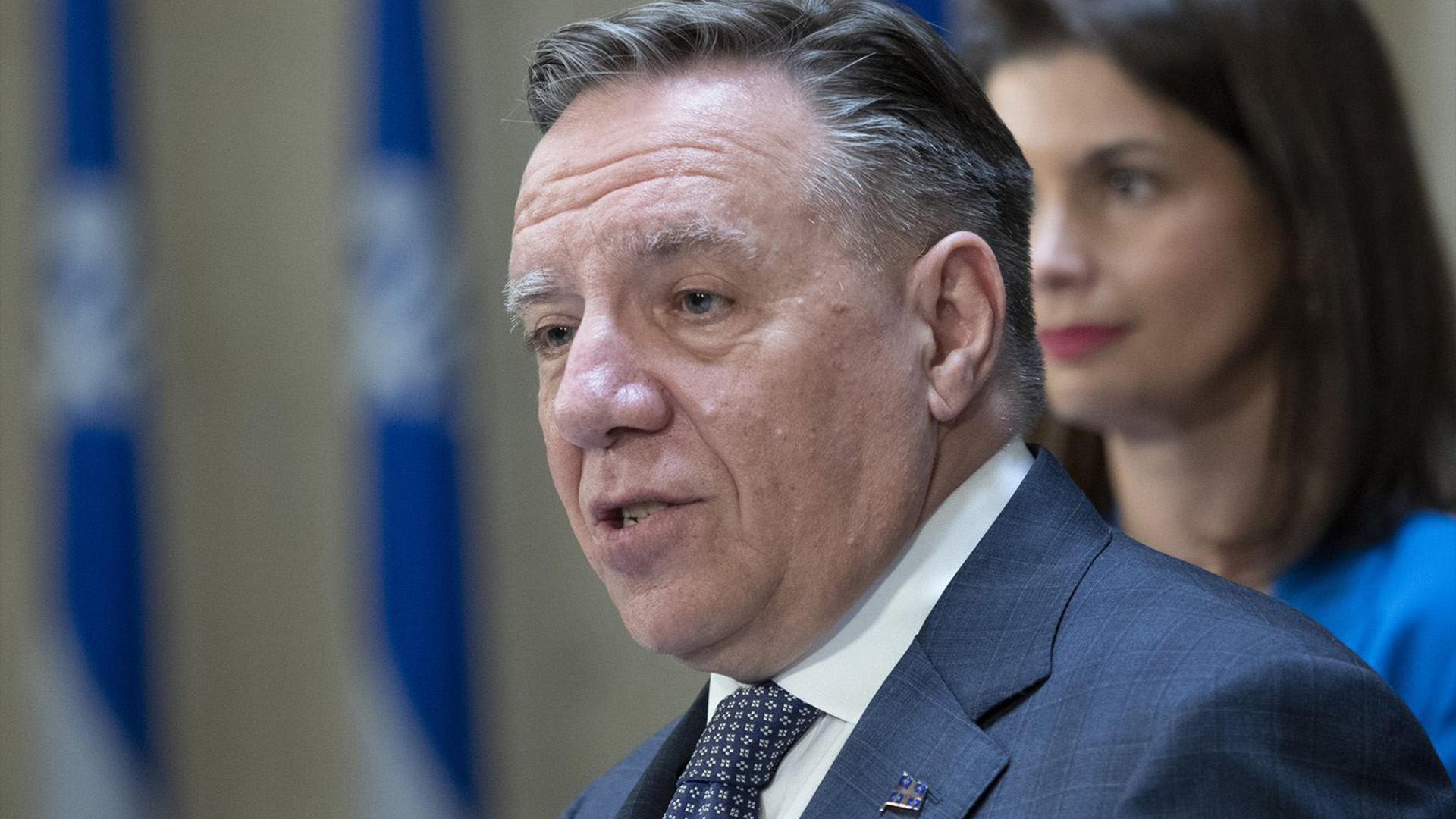 Le premier ministre du Québec, François Legault, lève les yeux alors qu'il évalue la session de clôture lors d'une conférence de presse, le vendredi 10 juin 2022 à l'Assemblée législative de Québec.