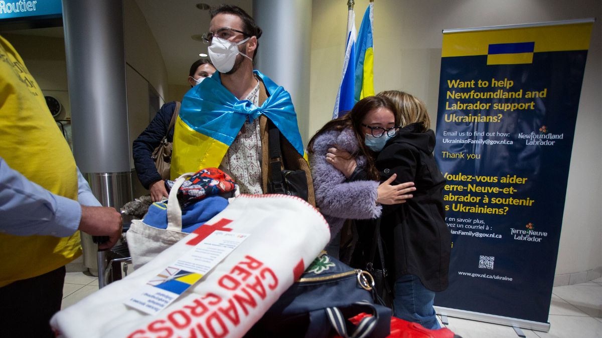 Selon le gouvernement fédéral, 55 488 Ukrainiens sont arrivés au Canada entre le 1er janvier et le 26 juin.