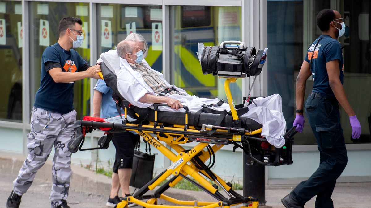 Québec rapporte vendredi 13 nouveaux décès attribués à la COVID-19,
