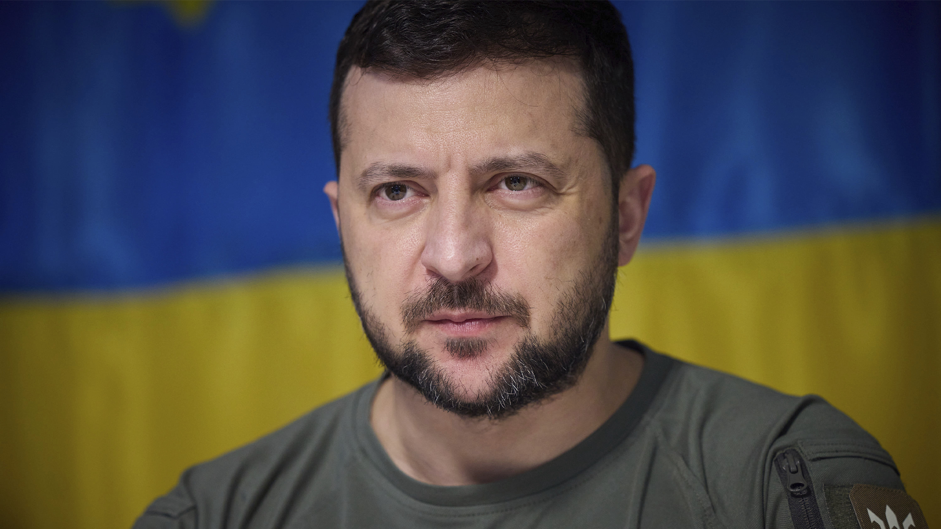 Des analystes ont estimé que cette décision visait à renforcer le contrôle du président ukrainien Volodymyr Zelensky sur l'armée et les agences de sécurité dirigées par des personnes nommées avant la guerre.