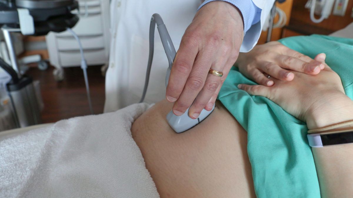 Une nouvelle étude canadienne suggère que les femmes enceintes ont des effets secondaires moins graves après le vaccin contre la COVID-19.
