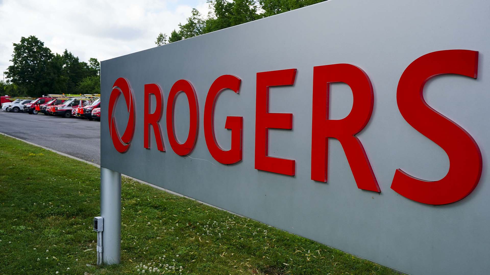 La panne a touché des millions de Canadiens, et pour s'assurer que cela ne se reproduise plus, Rogers engage 10 milliards $ sur trois ans pour des mises à niveau de réseau et dépensera 150 millions $ en crédits aux clients.
