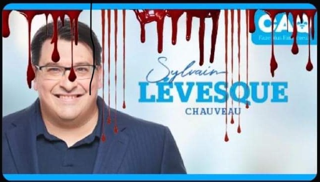 M. Lévesque avait porté plainte au Service de police de la Ville de Québec après qu'une image de sa pancarte électorale dégoulinant de sang a circulé sur les médias sociaux.