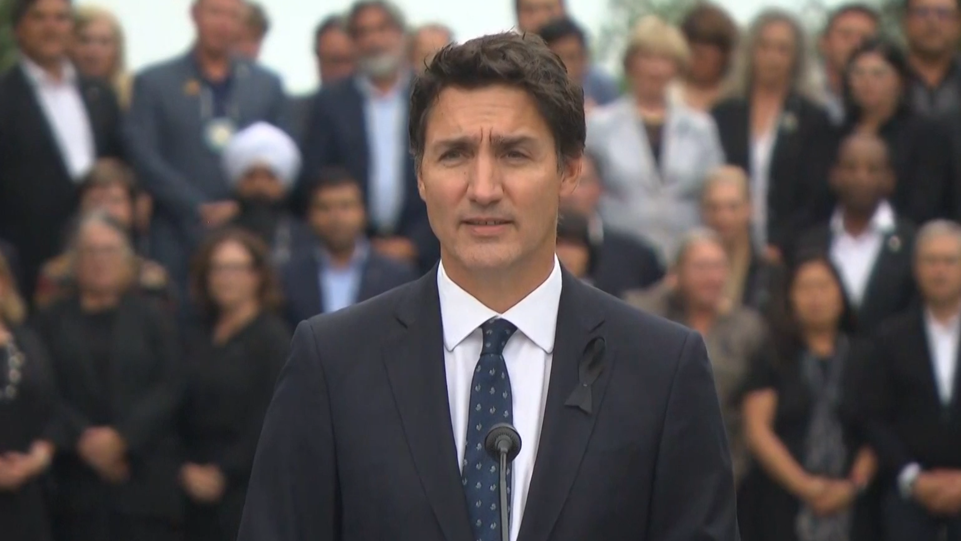 Justin Trudeau a lancé quelques flèches au Parti conservateur du Canada au sujet du contrôle des armes à feu, les changements climatiques et l'économie.