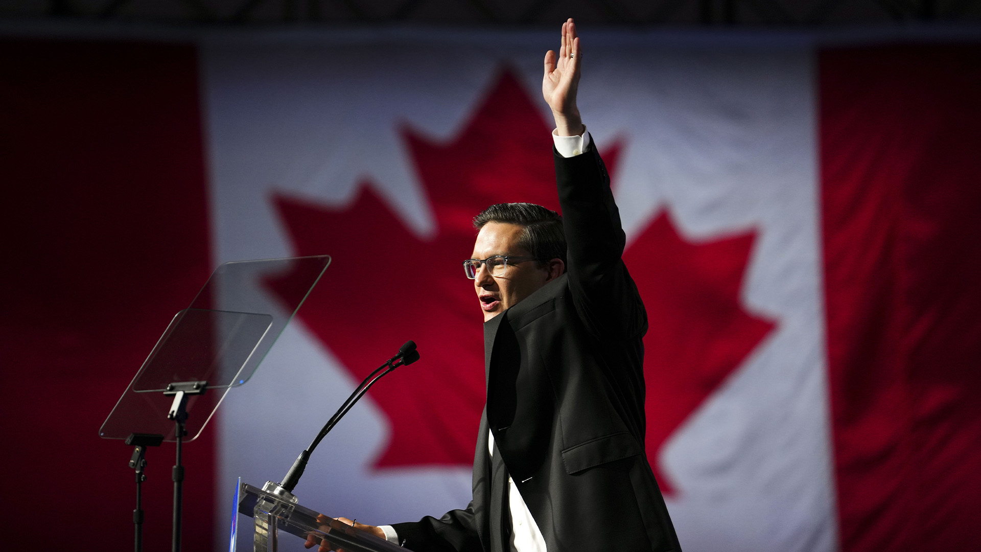 Le chef conservateur nouvellement élu Pierre Poilievre prend la parole lors du vote à la direction du Parti conservateur du Canada, à Ottawa, le samedi 10 septembre 2022. 