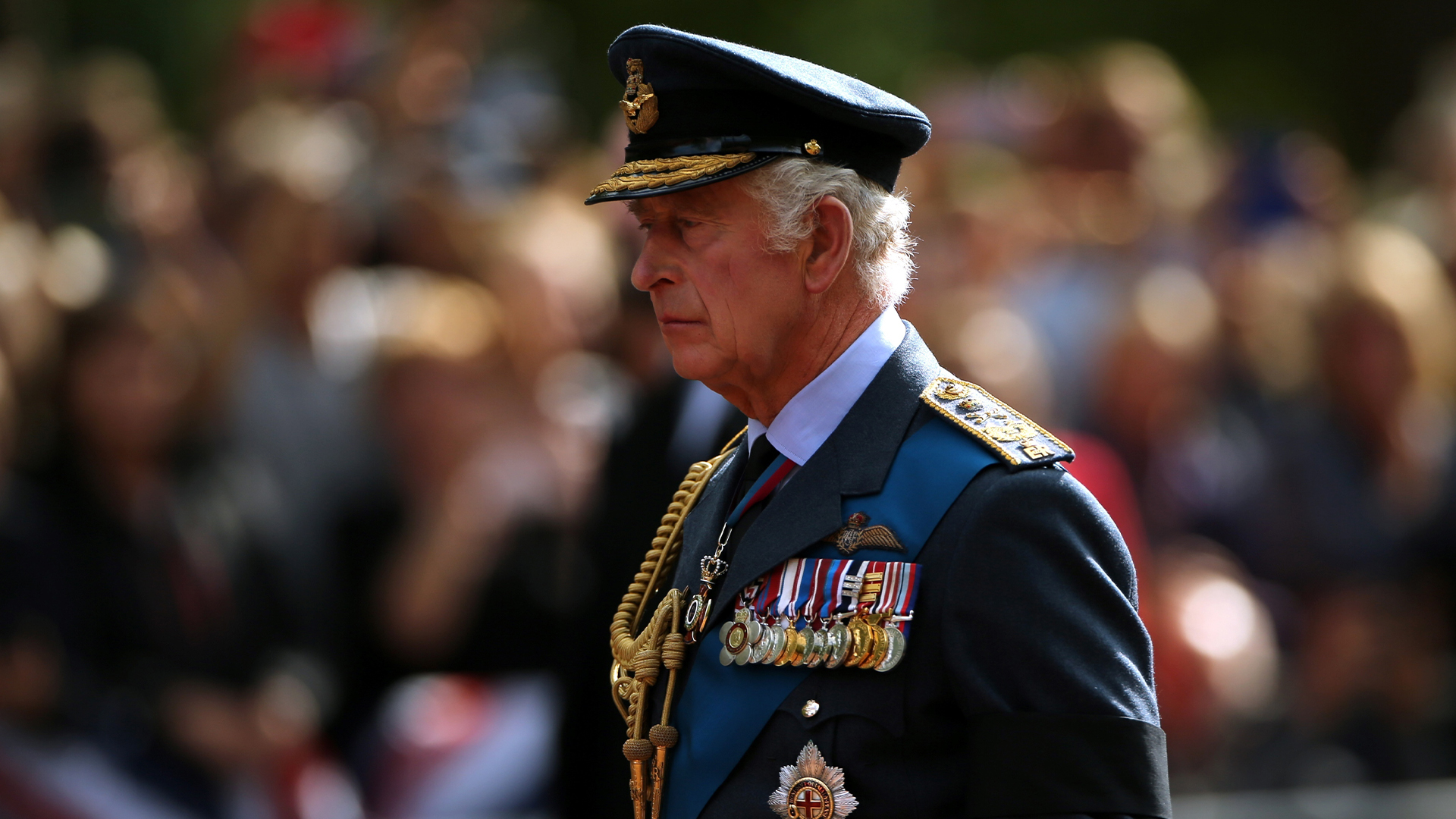 Les membres du personnel domestique ayant servi le roi Charles III lorsqu’il était héritier du trône britannique ont déjà été informés qu’ils seraient sur le point d'être congédiés.
