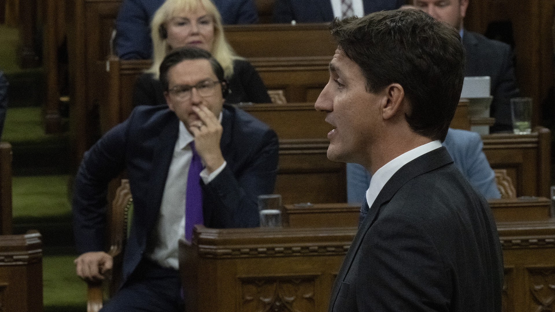 Il s'agissait d'un premier échange entre le premier ministre,Justin Trudeau, de retour au pays après des visites à Londres et à New York, et le chef conservateur Pierre Poilievre, nouvellement élu à la tête de son parti.