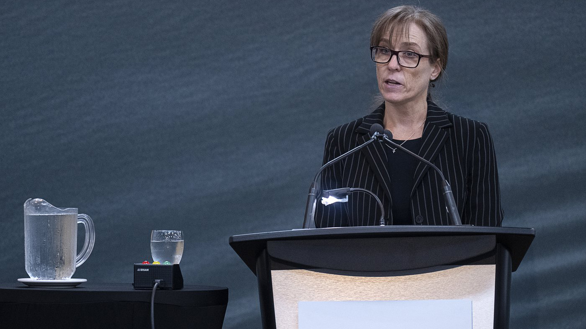 Lori Ward, représentant le ministère de la Justice Canada, s'adresse à l'enquête de la Mass Casualty Commission sur les meurtres de masse dans les régions rurales de la Nouvelle-Écosse les 18 et 19 avril 2020 à Truro, en Nouvelle-Écosse, le vendredi 23 septembre 2022.