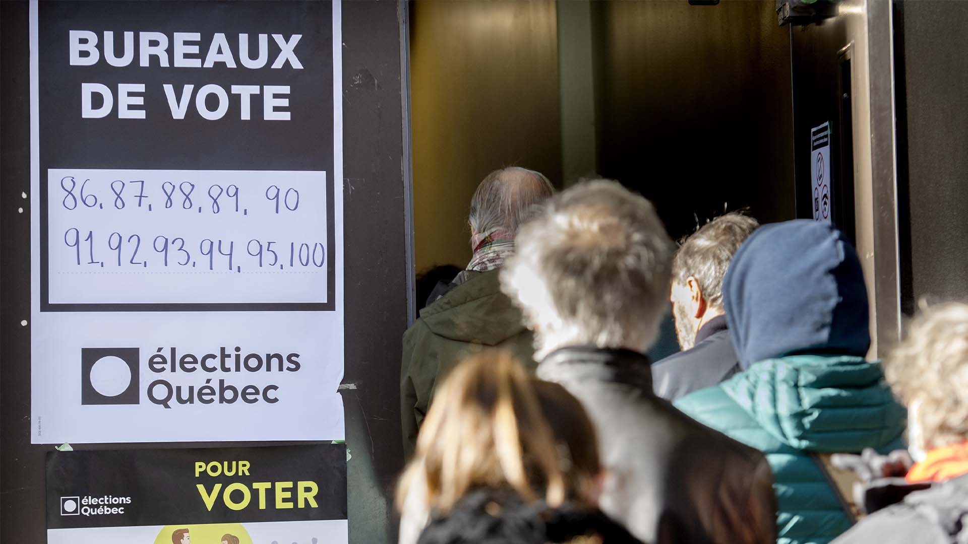 Les électeurs sont au rendez-vous à Montréal, le 3 octobre 2022.