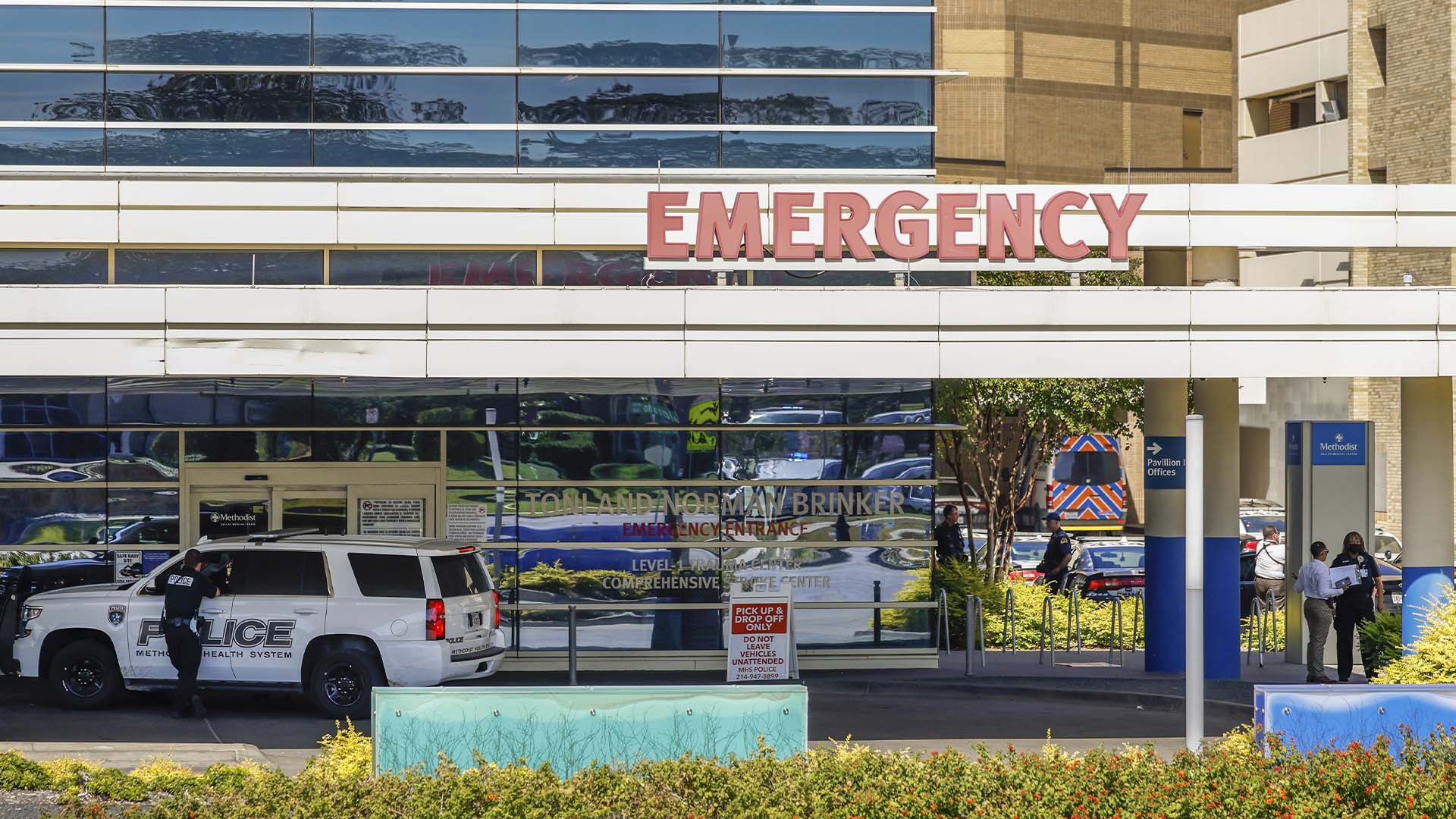 a police de Dallas a renvoyé les questions à la police de l'hôpital, qui n'a pas répondu aux appels téléphoniques pour faire des commentaires.