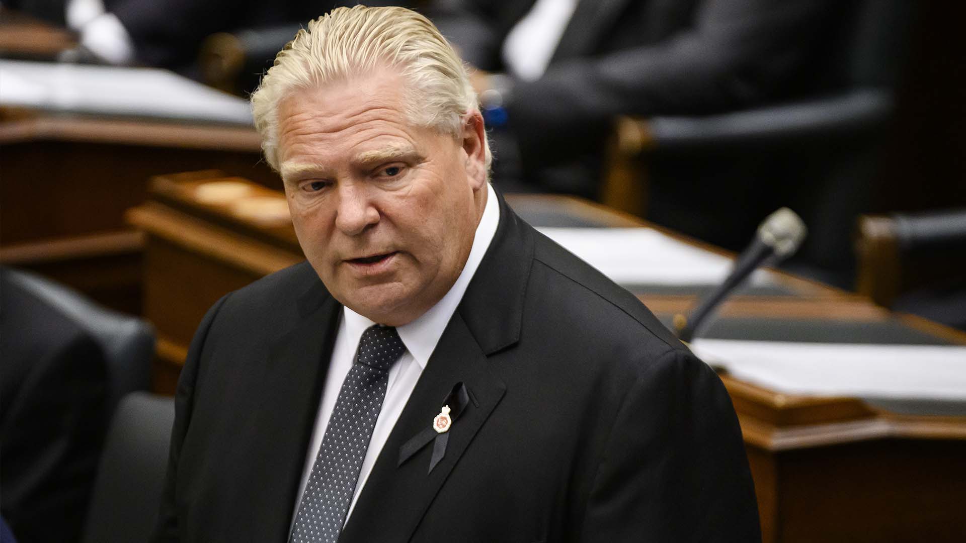 Lors de la période de questions à l'Assemblée législative, le premier ministre de l'Ontario a expliqué que la Commission sur l'état d'urgence est «une enquête fédérale sur la décision du gouvernement fédéral d'utiliser la loi fédérale sur les mesures d'urgence»