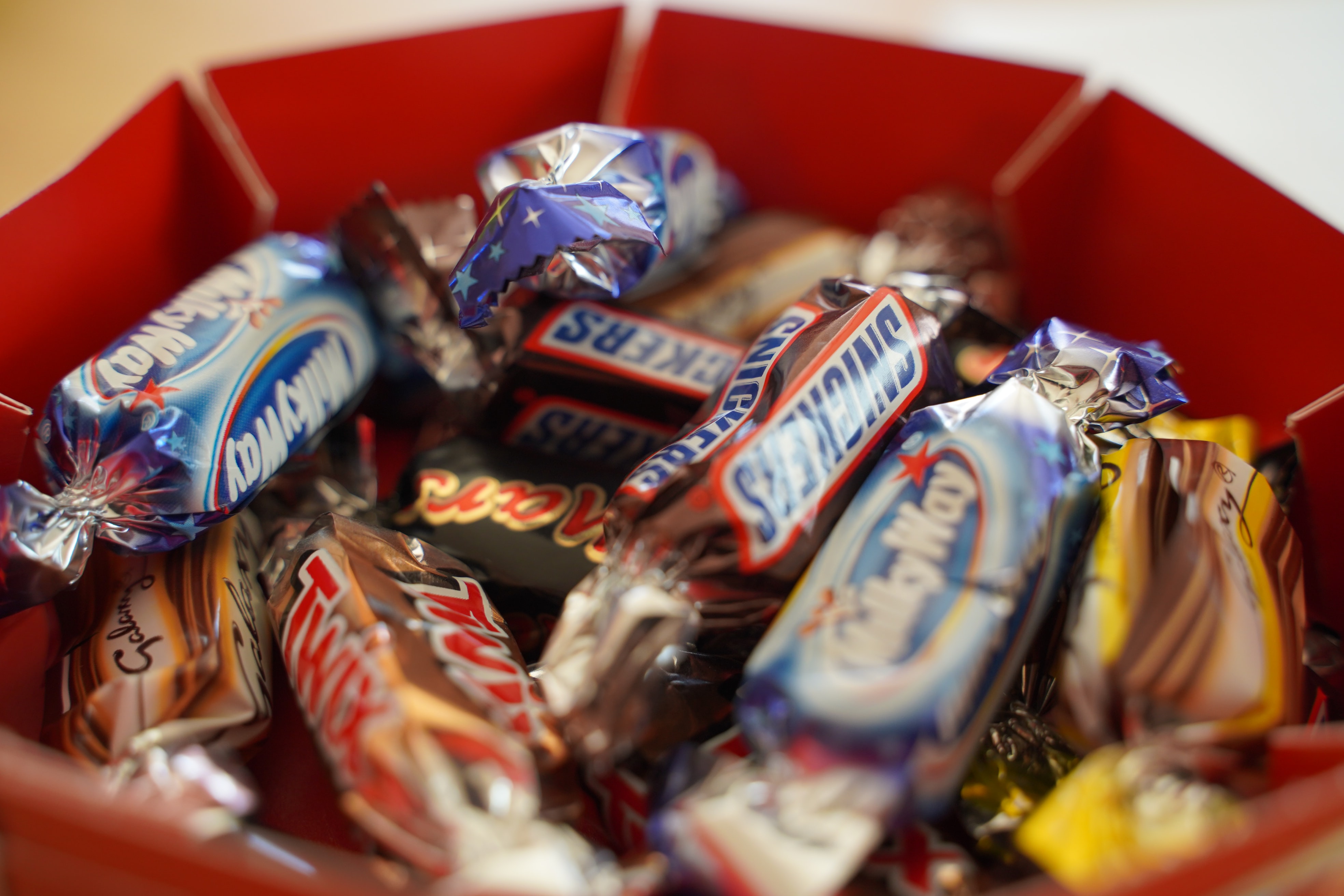 À l'Halloween, une majorité de Québécois préfèrent acheter des bonbons qu'ils aiment eux-mêmes manger