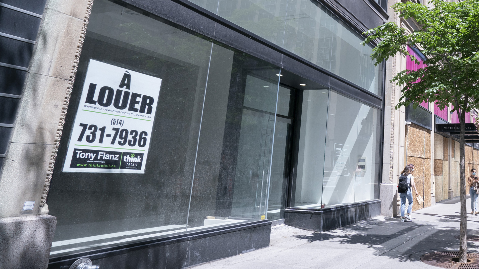 Selon le Groupe Altus, le taux d'inoccupation au centre-ville de Montréal pourrait atteindre 29 % d'ici 2027 pour les immeubles de classe A et B, les deux catégories les plus prestigieuses de l'immobilier de bureau. 