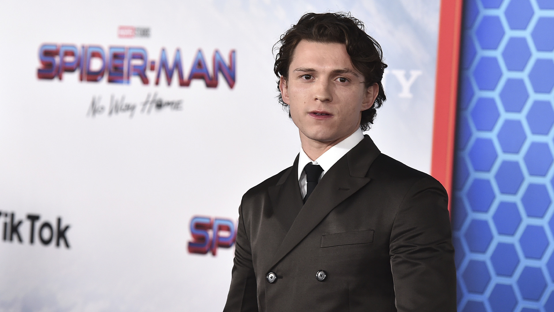 L'acteur qui incarne «Spider-Man», Tom Holland, a annoncé l'été dernier à ses dizaines de millions d'abonnés sur Instagram que lire ce qui se dit sur lui en ligne nuit énormément à son état mental.