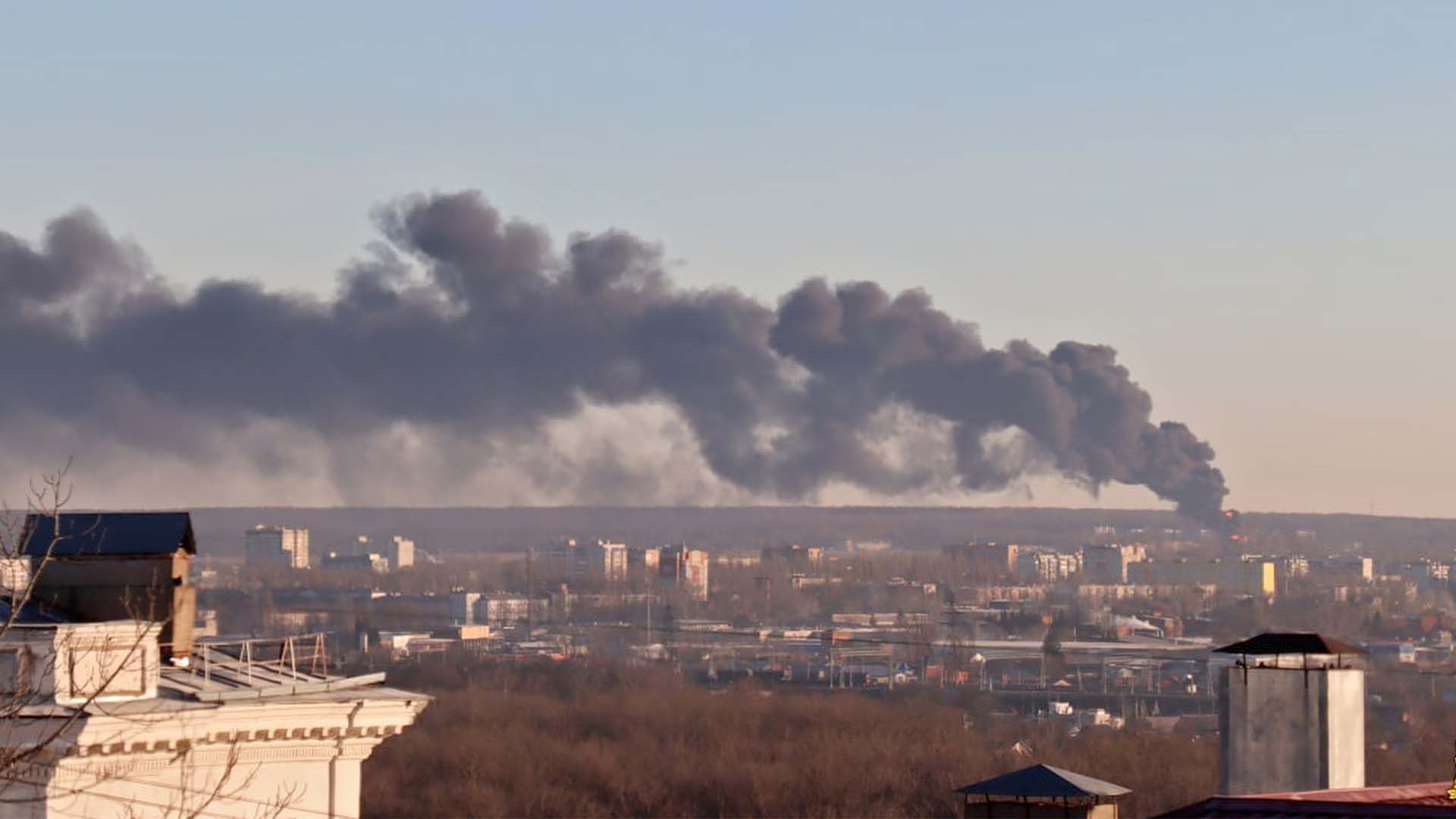 俄罗斯再次大规模导弹袭击乌克兰全境_凤凰网视频_凤凰网