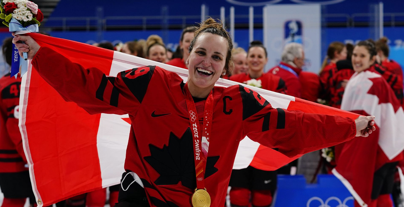 Qualifiée de «l'une des meilleures athlètes des grands moments au pays», la capitaine de l'équipe nationale féminine de hockey, Marie-Philip Poulin, a été élue l'athlète féminine de l'année de La Presse Canadienne.