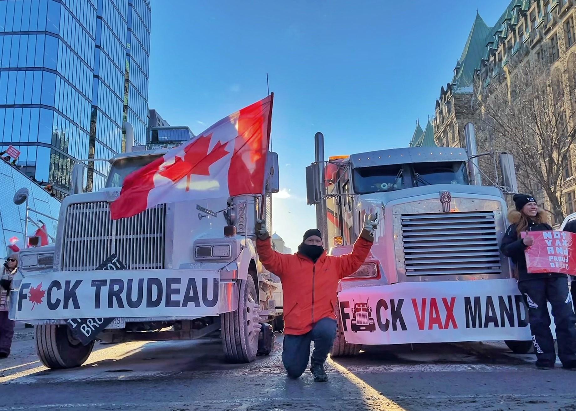 Les premiers camions du «Convoi de la liberté» s'étaient installés devant le Parlement d'Ottawa le 28 janvier 2022.