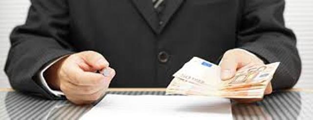 Un entrepreneur en construction résidentielle de Mont-Joli est condamné à payer des amendes de plus de 76 000$ pour fraude fiscale.