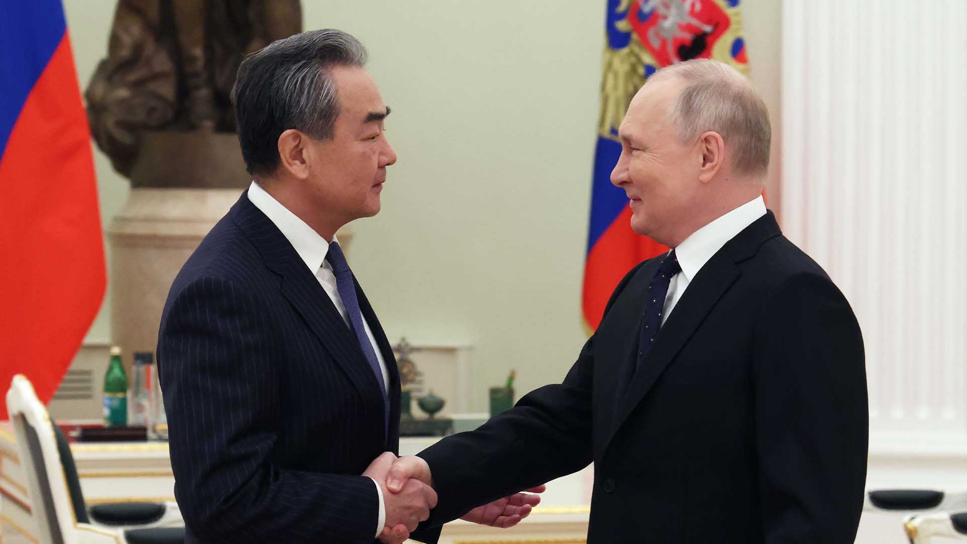 La Russie et la Chine ont mis en évidence l'approfondissement de leurs liens lors d'une série de réunions.