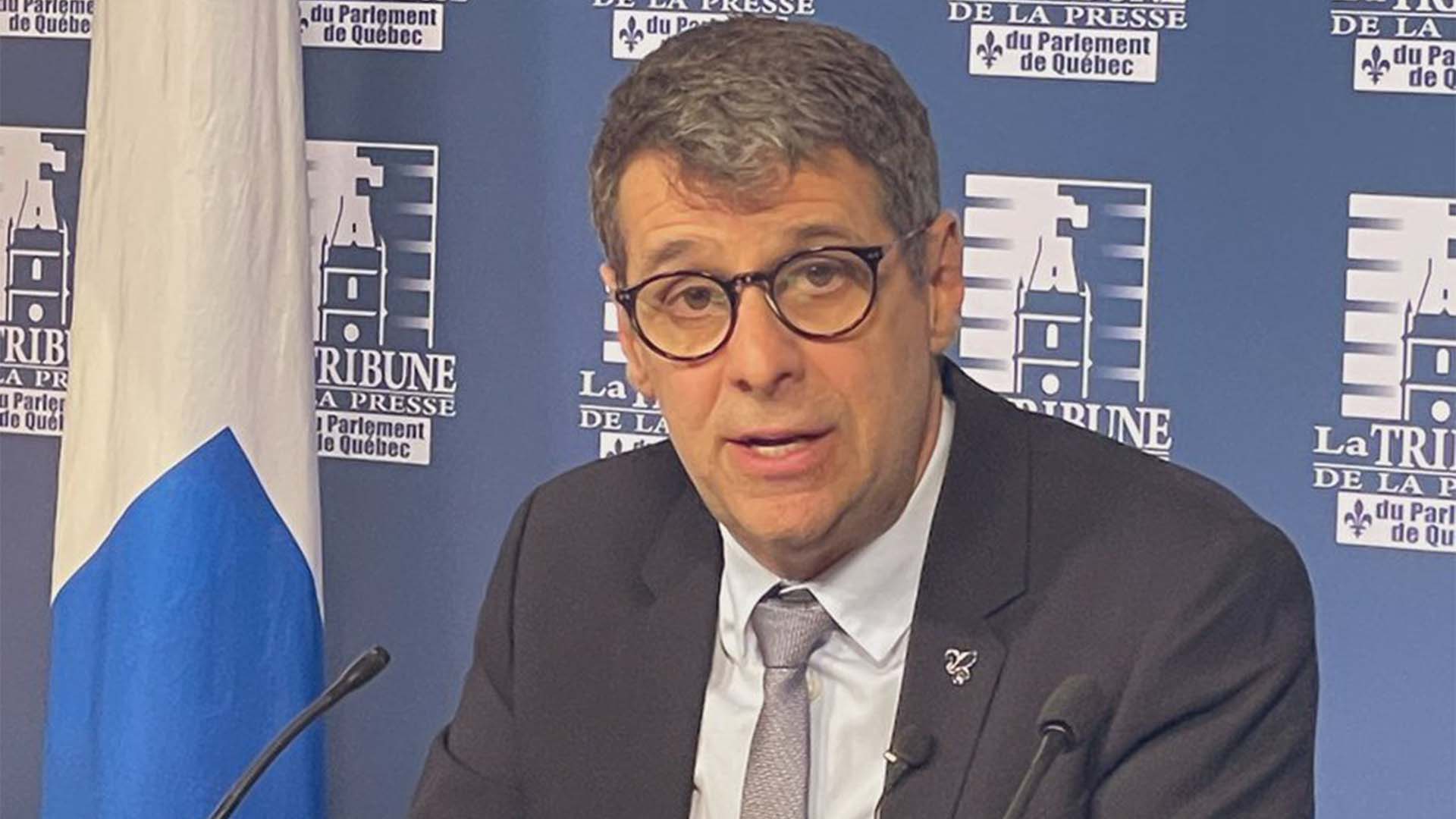 Le chef du Parti conservateur du Québec (PCQ), Éric Duhaime, lors d'une conférence de presse le 2 mars 2023.