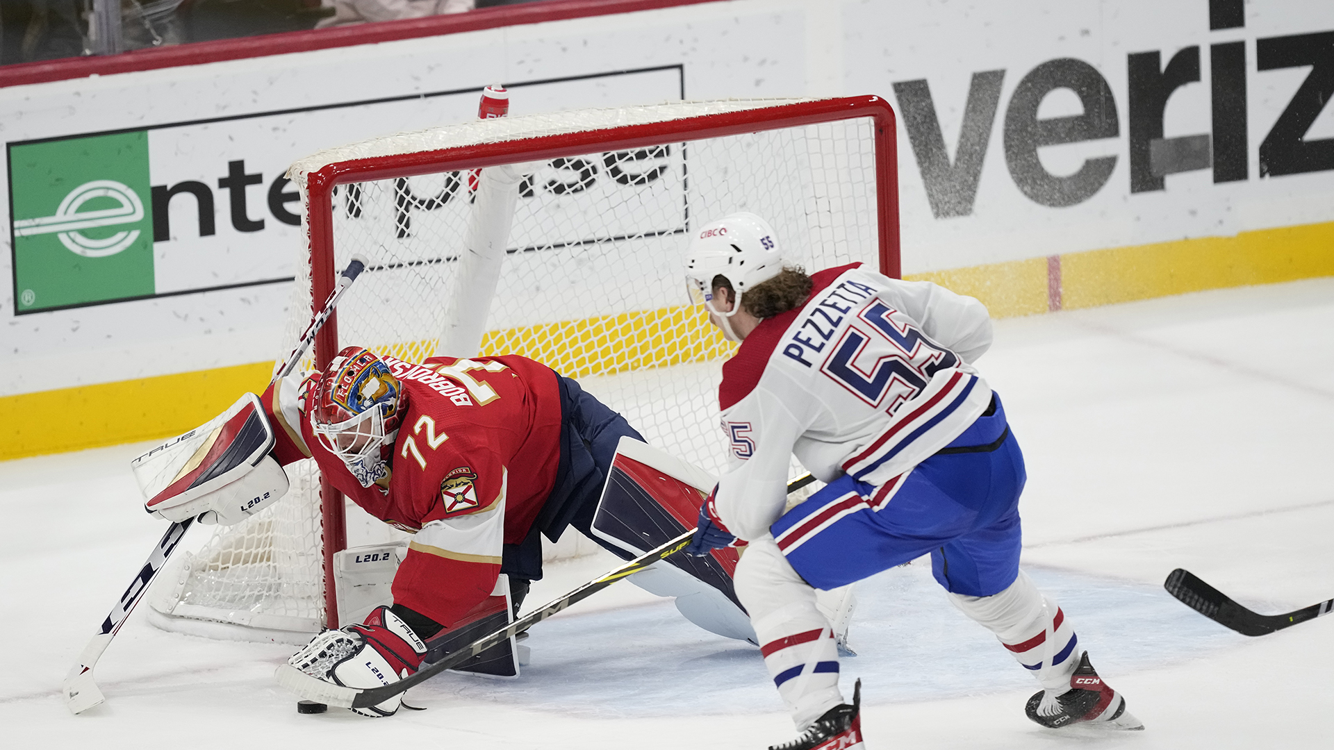 Les Canadiens de Montréal se sont inclinés dans un festival offensif au compte de 9-5 devant les Panthers de la Floride, jeudi.