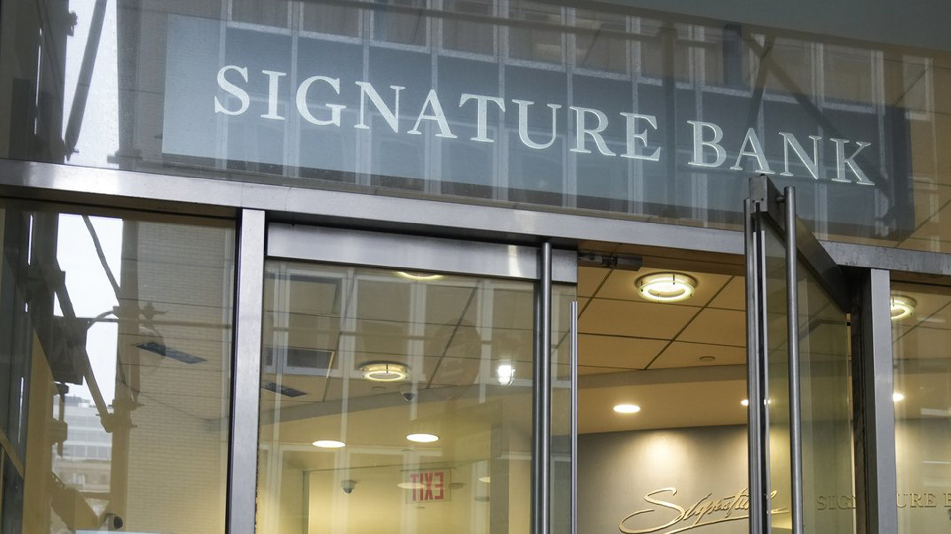 Succursale de la Signature Bank à New York, le lundi 13 mars 2023.