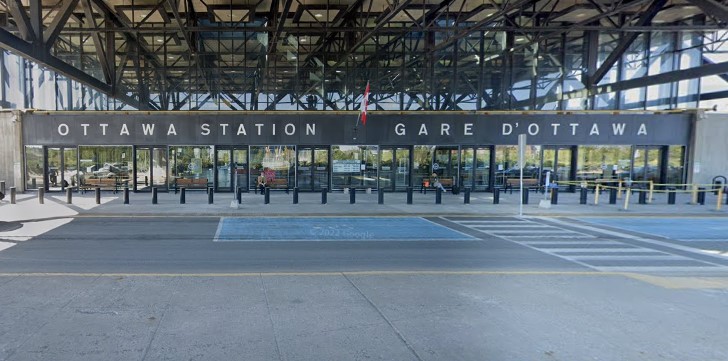 Un homme musulman s'est vu refuser le droit de prier lundi à la gare d'Ottawa