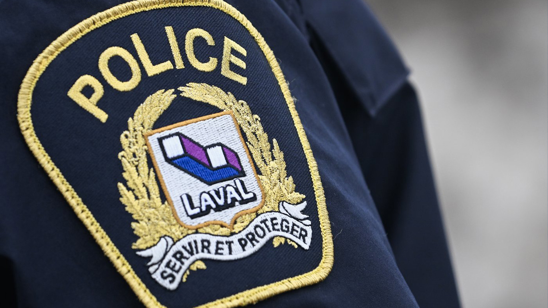 La police de Laval rapporte vendredi l’arrestation plus tôt cette semaine de deux hommes liés au monde des stupéfiants qui a mené à des perquisitions permettant la saisie de plusieurs armes à feu de même que d’une grande quantité de drogue.