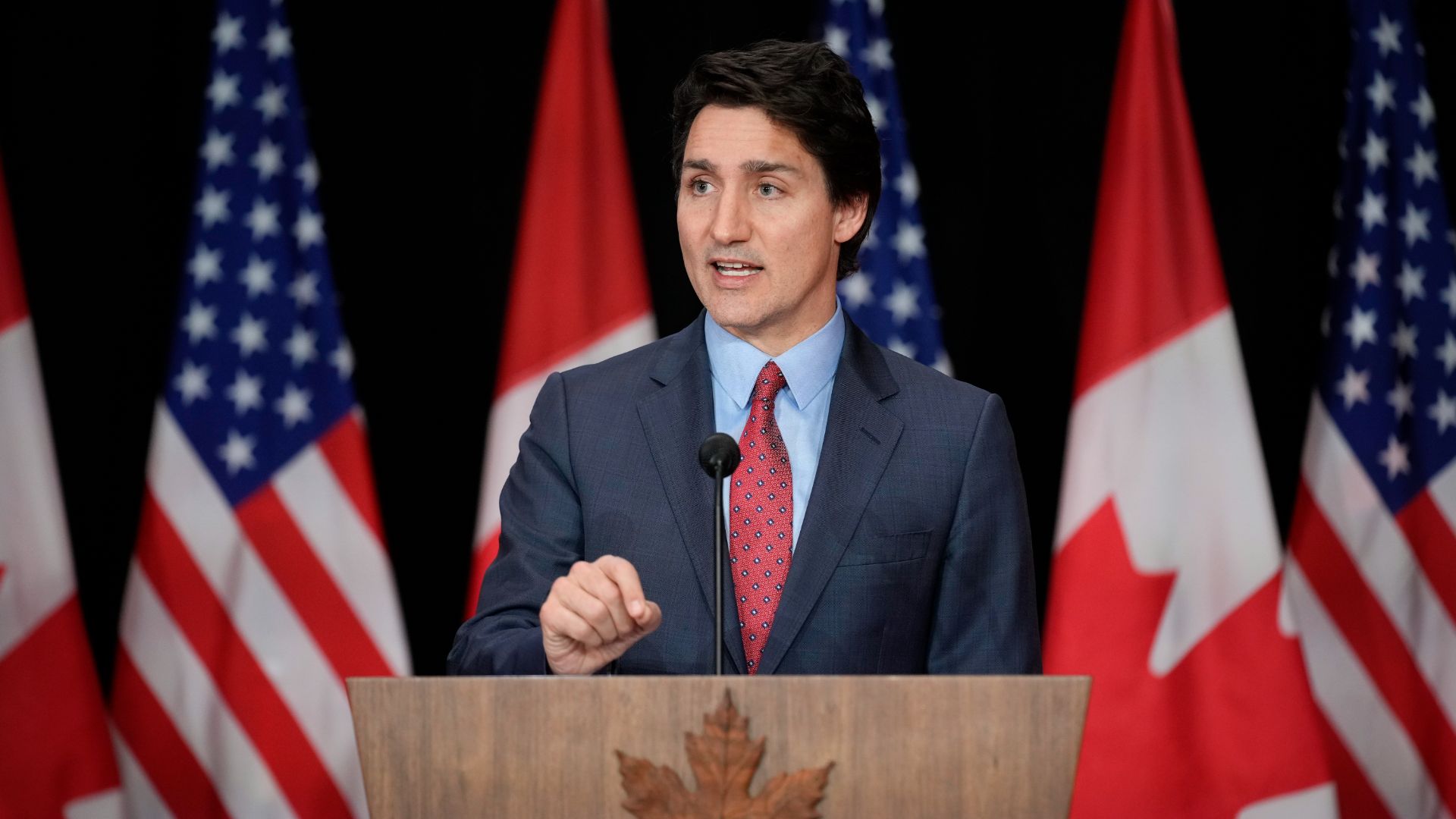 Le premier ministre Justin Trudeau en a fait l'annonce vendredi après-midi en conférence de presse conjointe avec le président américain Joe Biden.