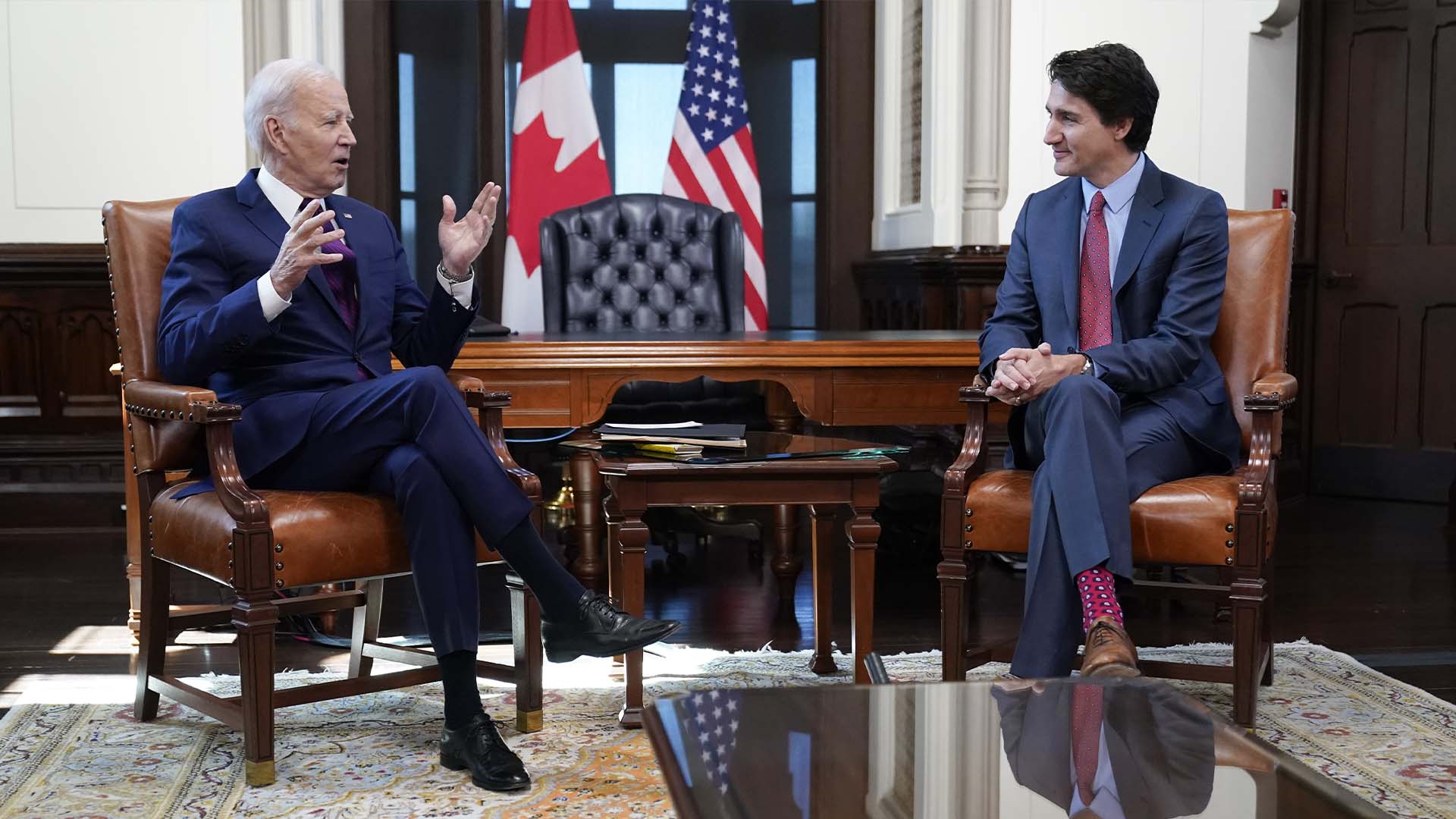  Joe Biden et Justin Trudeau discutent à Ottawa le 24 mars 2023.