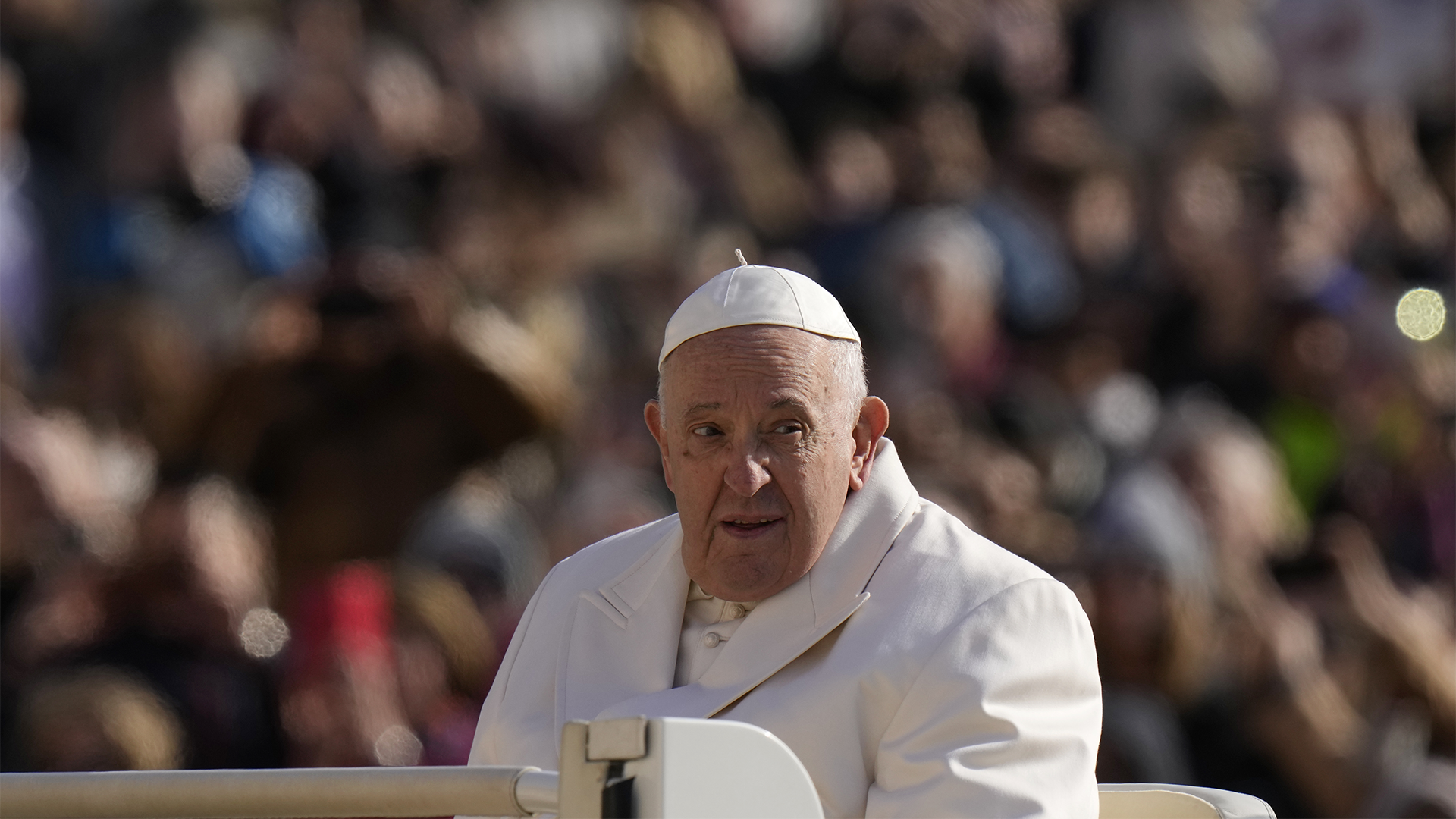 Le pape François est hospitalisé à Rome depuis mercredi en raison d'une infection pulmonaire n'étant pas liée à la COVID-19.