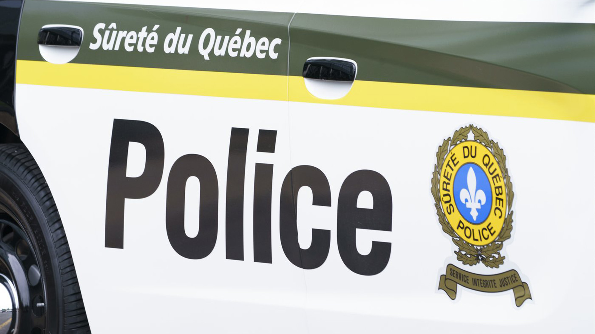 Une collision frontale impliquant deux véhicules utilitaires sport (VUS) est survenue dimanche soir à Saint-Roch-de-l'Achigan, dans la région de Lanaudière. 