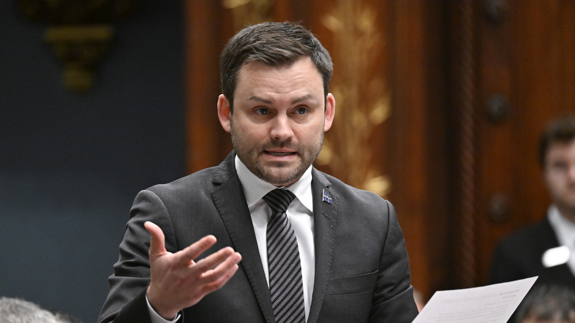 Le chef du Parti québécois Paul St-Pierre Plamondon interroge le gouvernement sur les universités, à l'Assemblée législative de Québec, le mercredi 29 mars 2023.