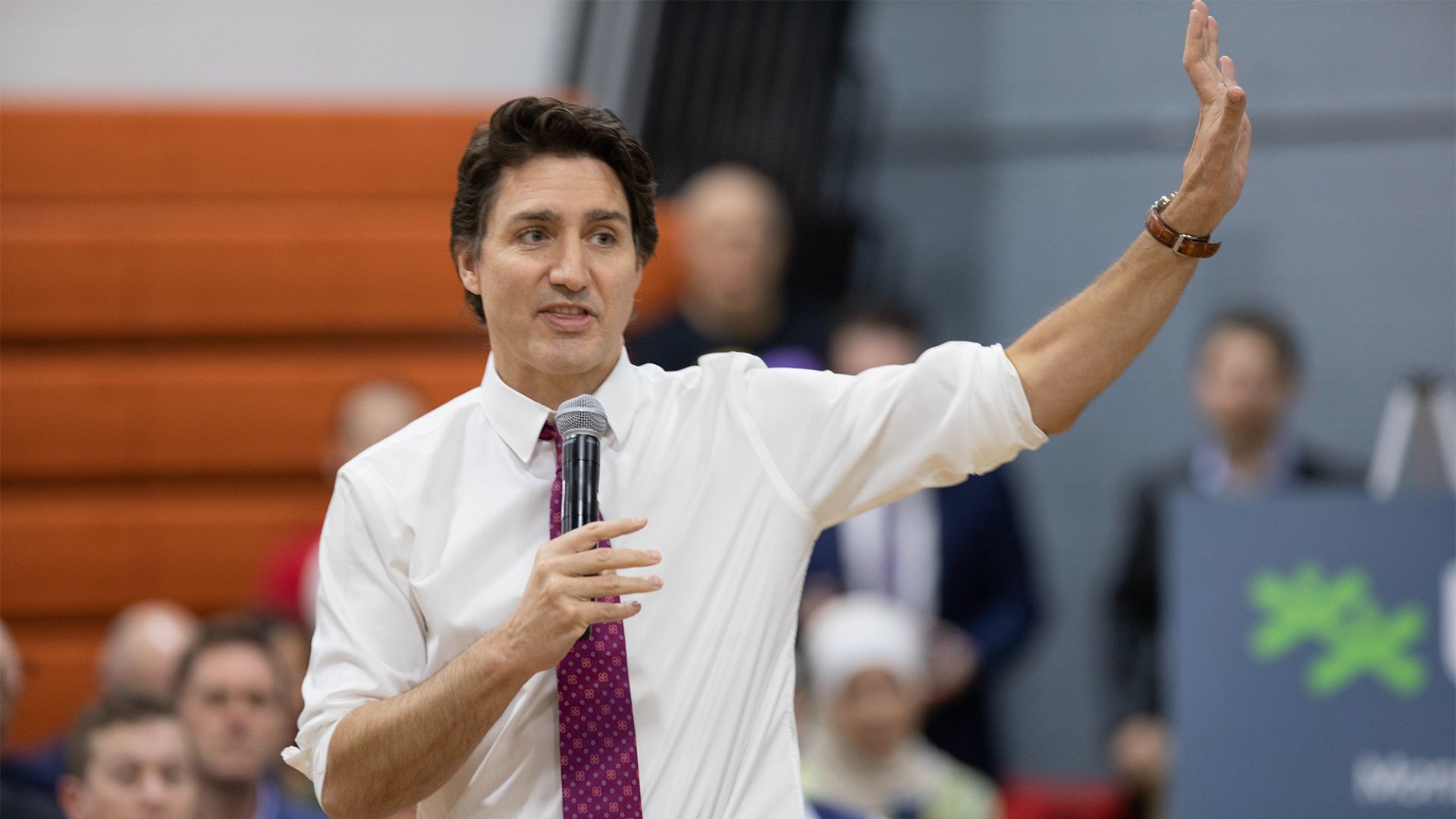 Justin Trudeau a participé a participé à 14 assemblées générales d'une durée d'une heure  au cours des 11 dernières semaines.