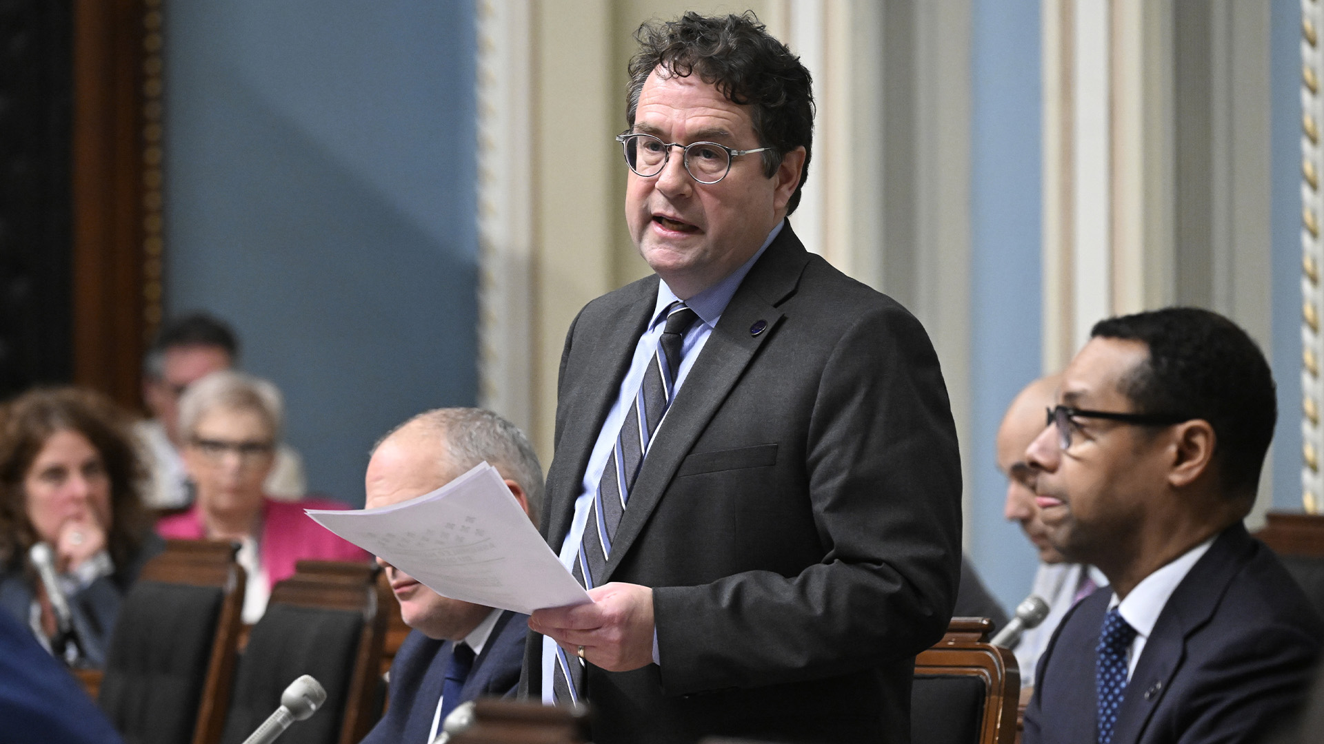 “Orientation conflicts with the flag”: CSQ reacts to Drainville mini fix