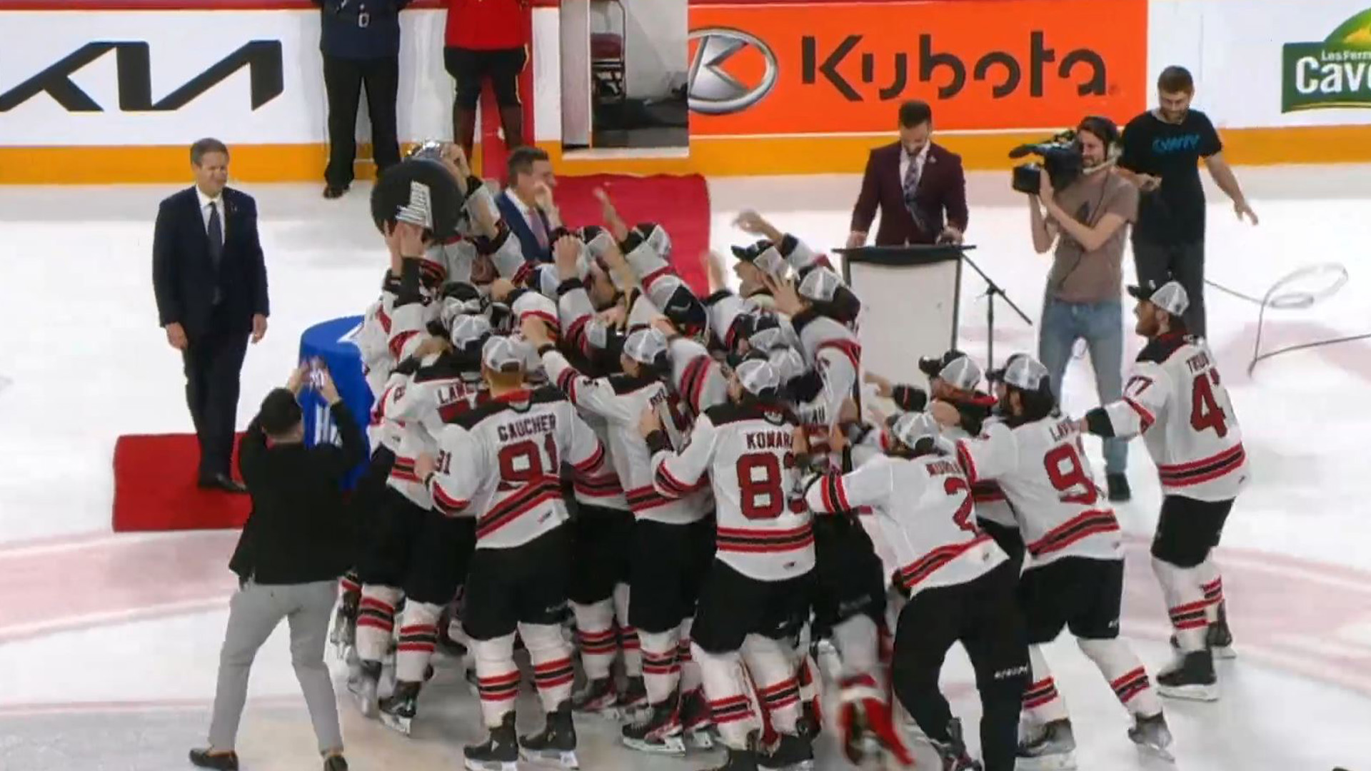 Pier-Olivier Roy a marqué dans les derniers instants de la rencontre pour permettre aux Remparts de Québec de remporter le trophée Gilles-Courteau et d'accéder à la Coupe Memorial, dimanche