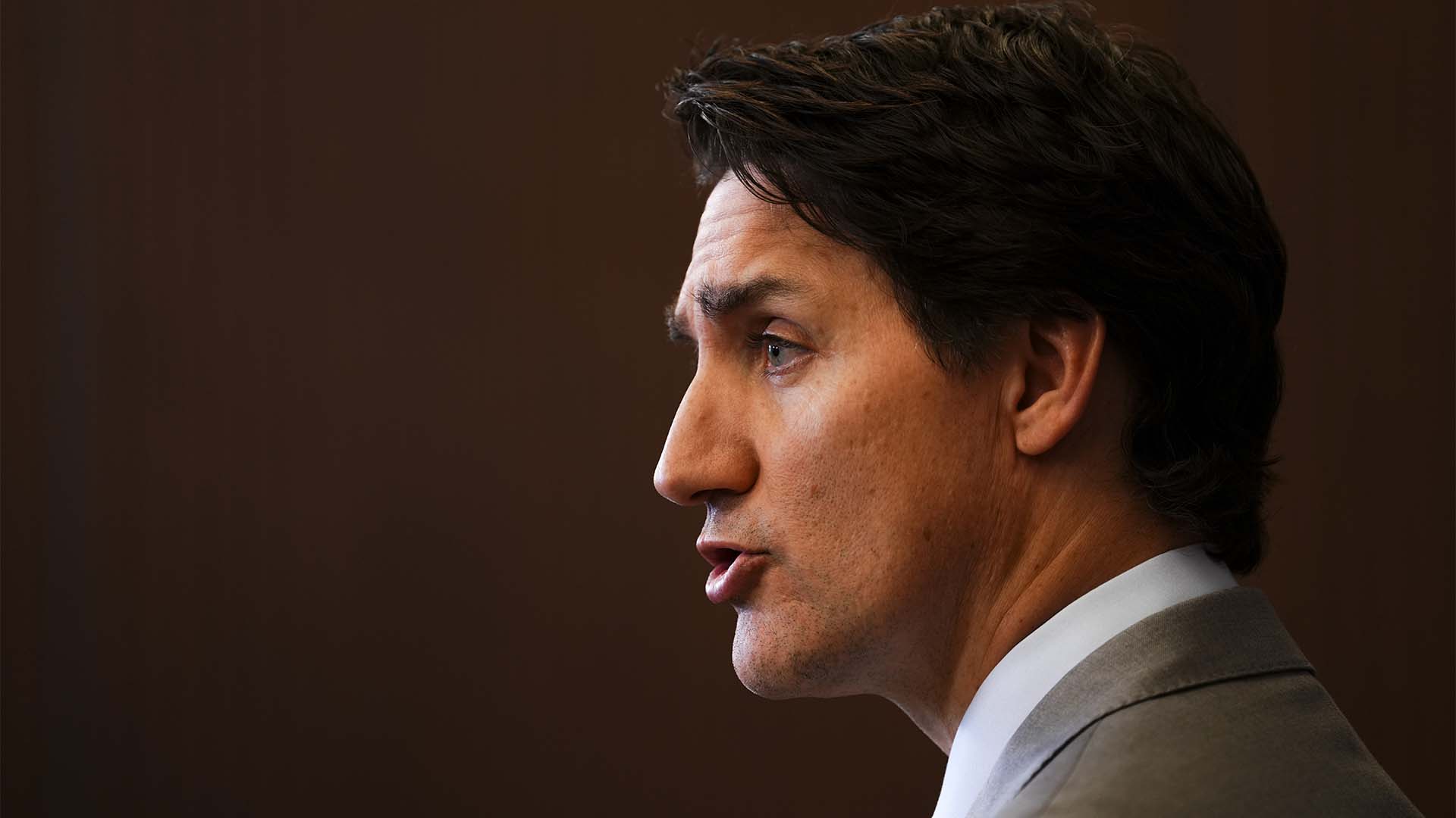 Le premier ministre Justin Trudeau tient une conférence de presse sur la colline du Parlement à Ottawa le mardi 23 mai 2023. 
