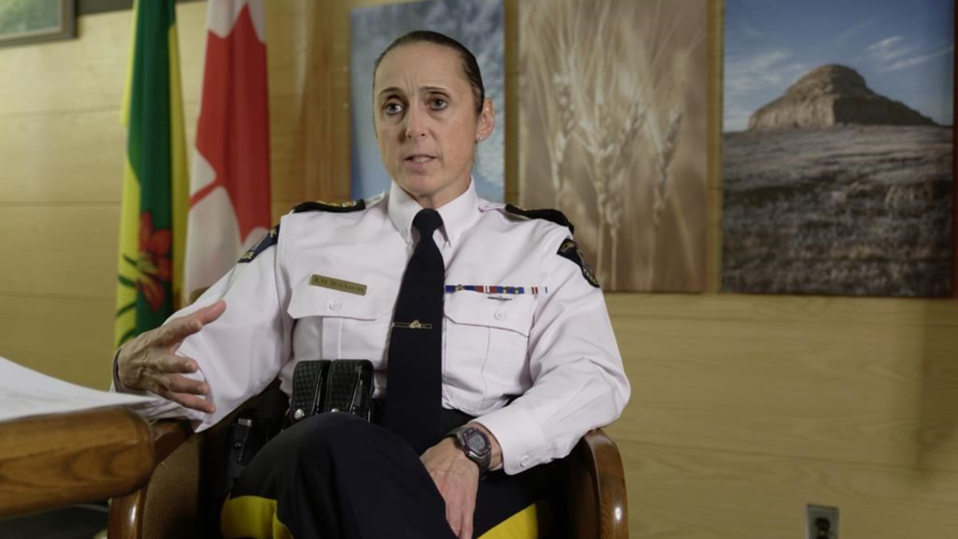 La commissaire adjointe Rhonda Blackmore affirme que la nouvelle équipe de sécurité de la Première Nation est devenue une paire d'yeux et d'oreilles supplémentaires, travaillant en étroite collaboration avec la GRC si des agents devaient être appelés.