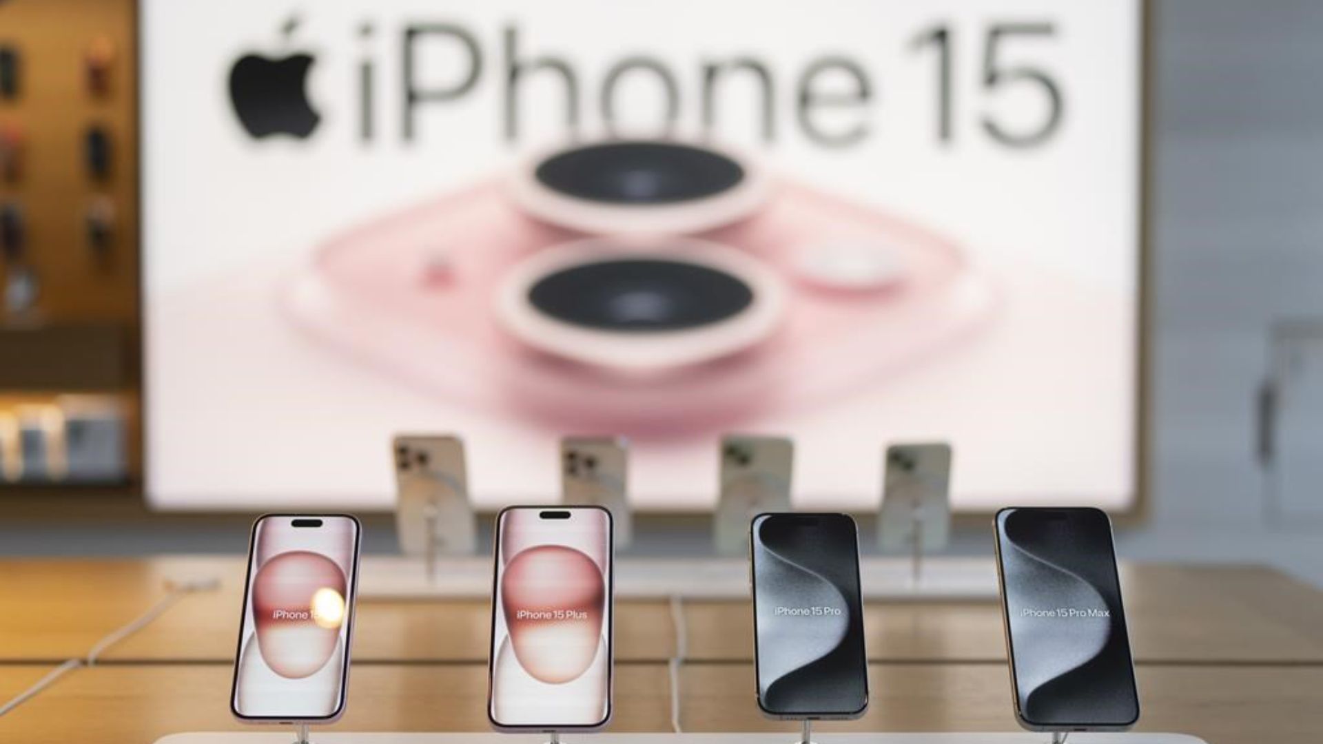 Apple affronterà il problema del surriscaldamento del nuovo iPhone 15